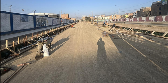 Tramo vial en proceso de ejecución